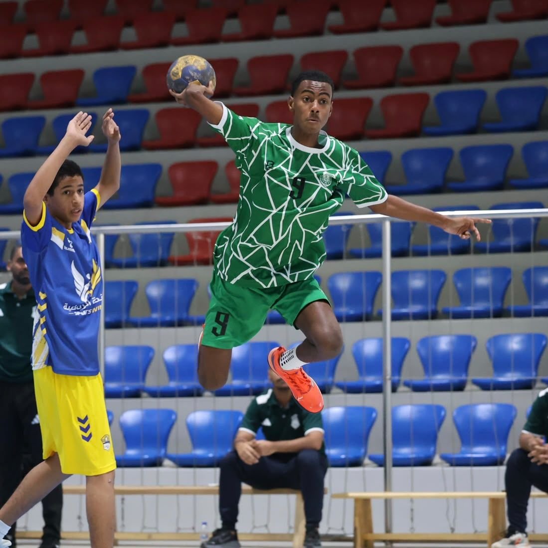 دوري الناشئين العماني
