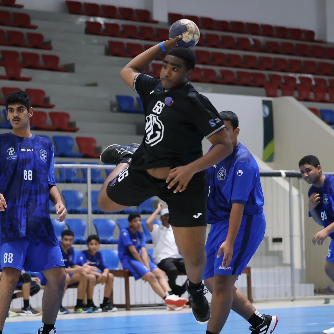 دوري الناشئين العماني