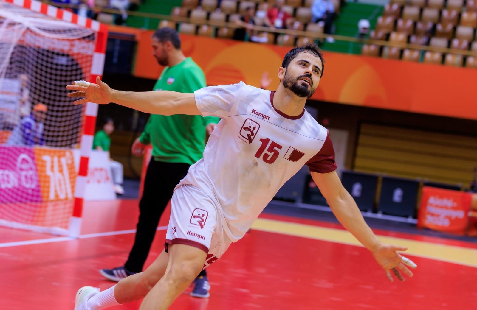لاعب قطر 15