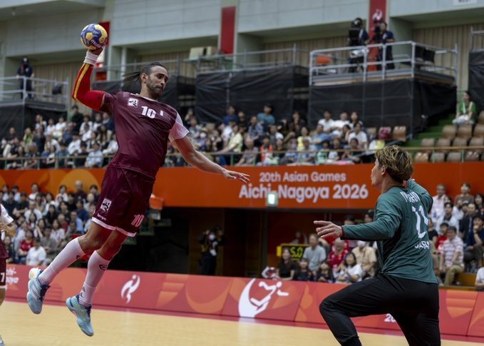لاعب قطر 10 أمام مرمى اليابان